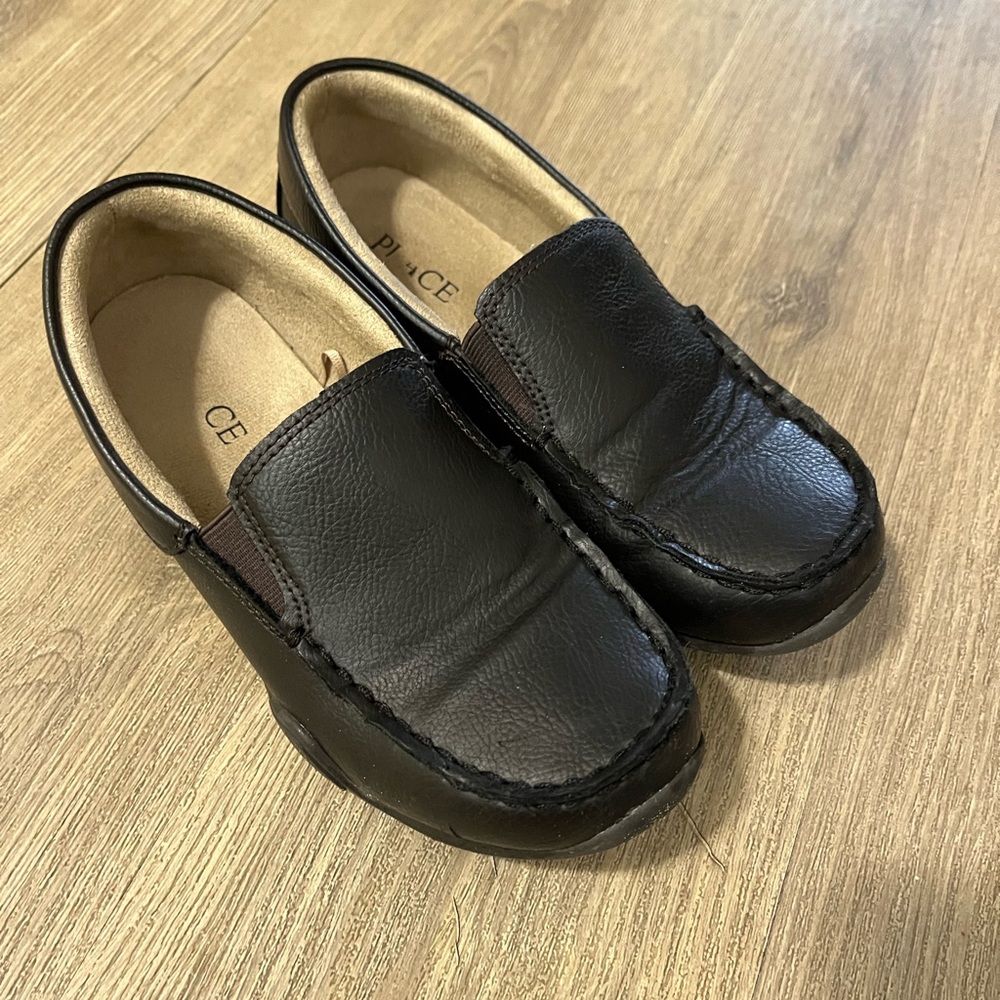 Children’s Place Boys Dress Shoes Size 3 Dark Brown